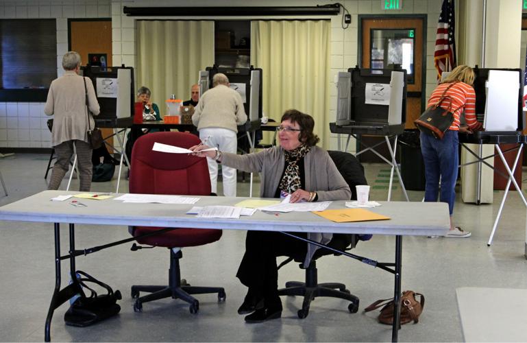 STONINGTON ELECTION CENTRAL Simmons wins first selectman’s race
