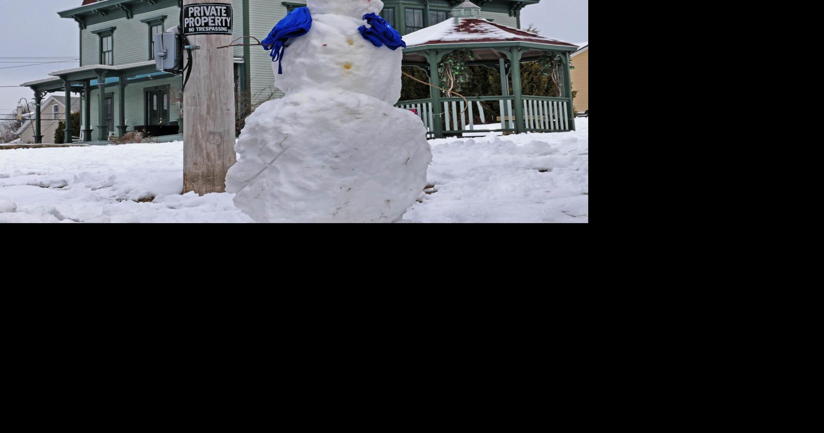 PHOTOS: Snowman Invasion | Westerly | thewesterlysun.com