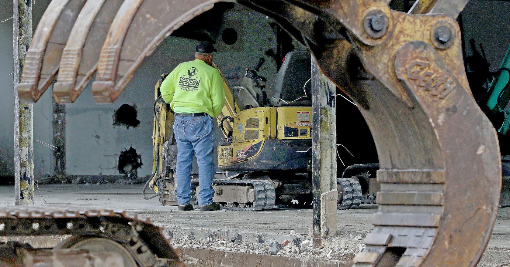 Questions remain over final cost of North Stonington Education Center demolition work - Vimarsana News