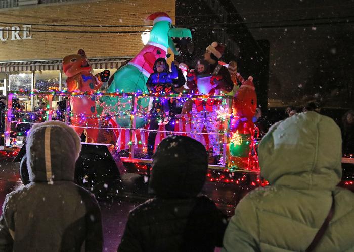 PHOTOS Westerly Light Parade steps off on snowy night Dailynews