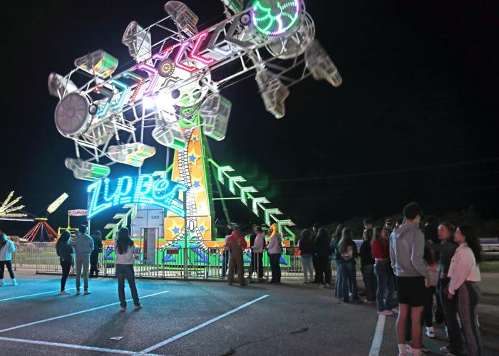 Springfest Rides PHOTOS: Night-time revelry at Misquamicut Springfest | Westerly ...