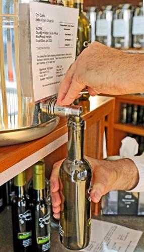 011321 PAW Capizzano Olive Oils hh 24340_edited-1.jpg