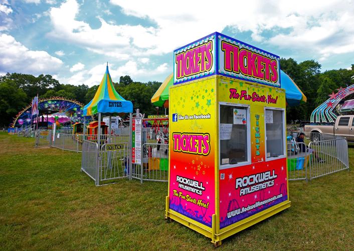 PHOTOS Preparing for the North Stonington Agricultural Fair Daily