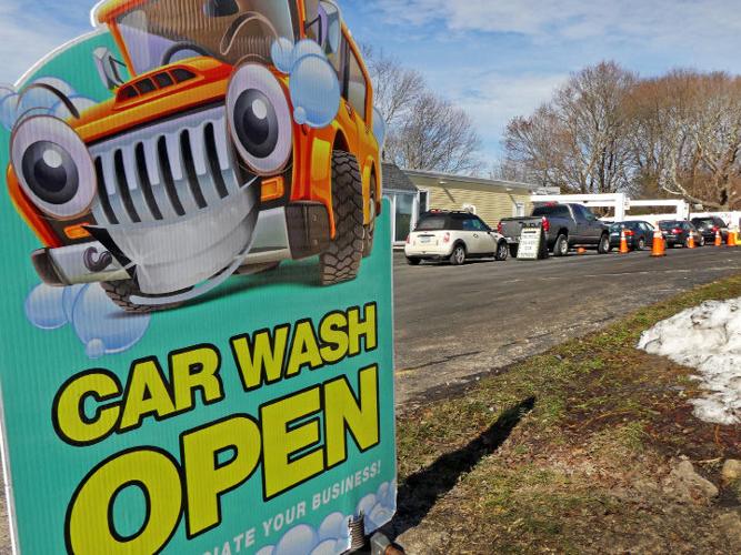PHOTOS Workin’ at the car wash News
