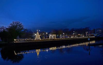 011223 WLD donahue reflection TM