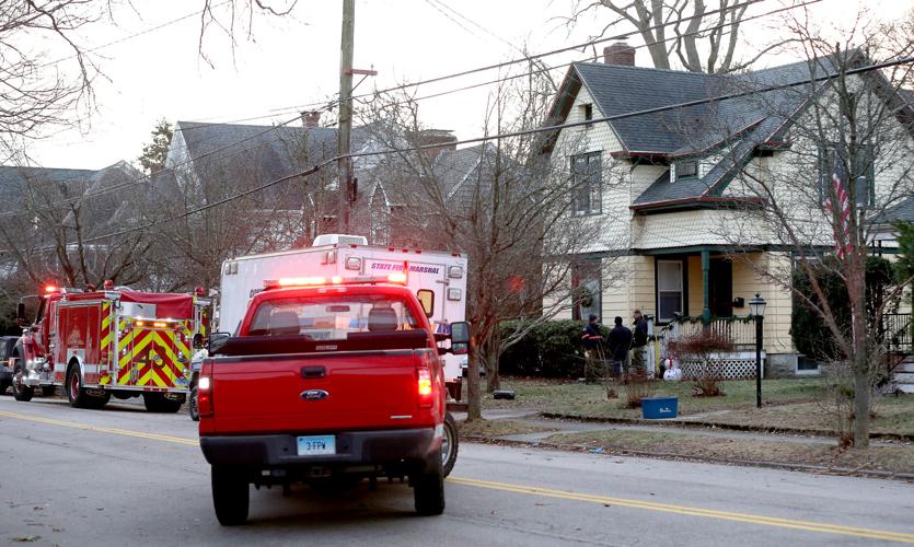1 dead, 2 injured in Wednesday morning fire in Pawcatuck Stonington