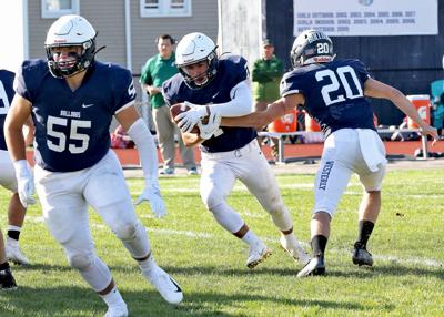 Football Favored Bulldogs Wary Of Winless Stonington Team In Annual Thanksgiving Day Showdown Latest Sports Thewesterlysun Com