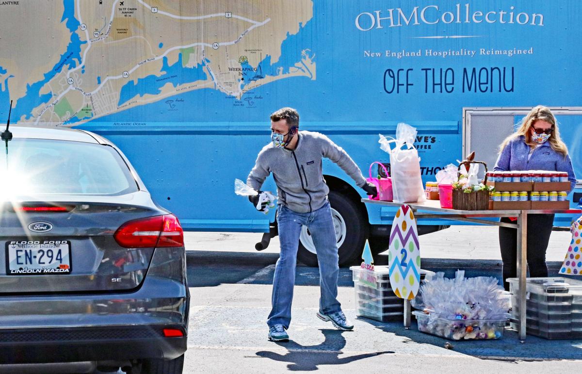 Photos Ocean House Food Truck Helps Deliver Easter Dinners To