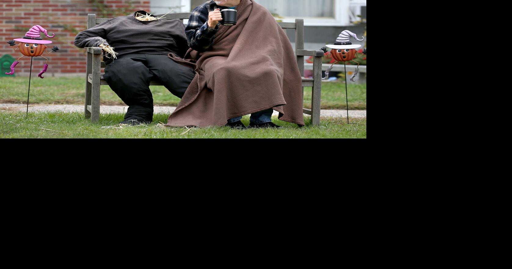 PHOTOS Mindless conversation on Langworthy Road in Westerly Westerly