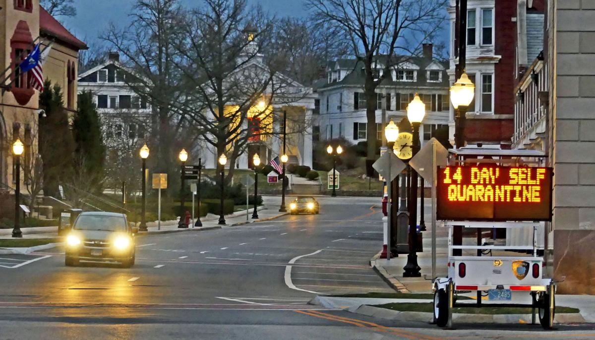 Photos New Signs Warn Of Quarantine Rules For Newcomers To Town Covid 19 Thewesterlysun Com