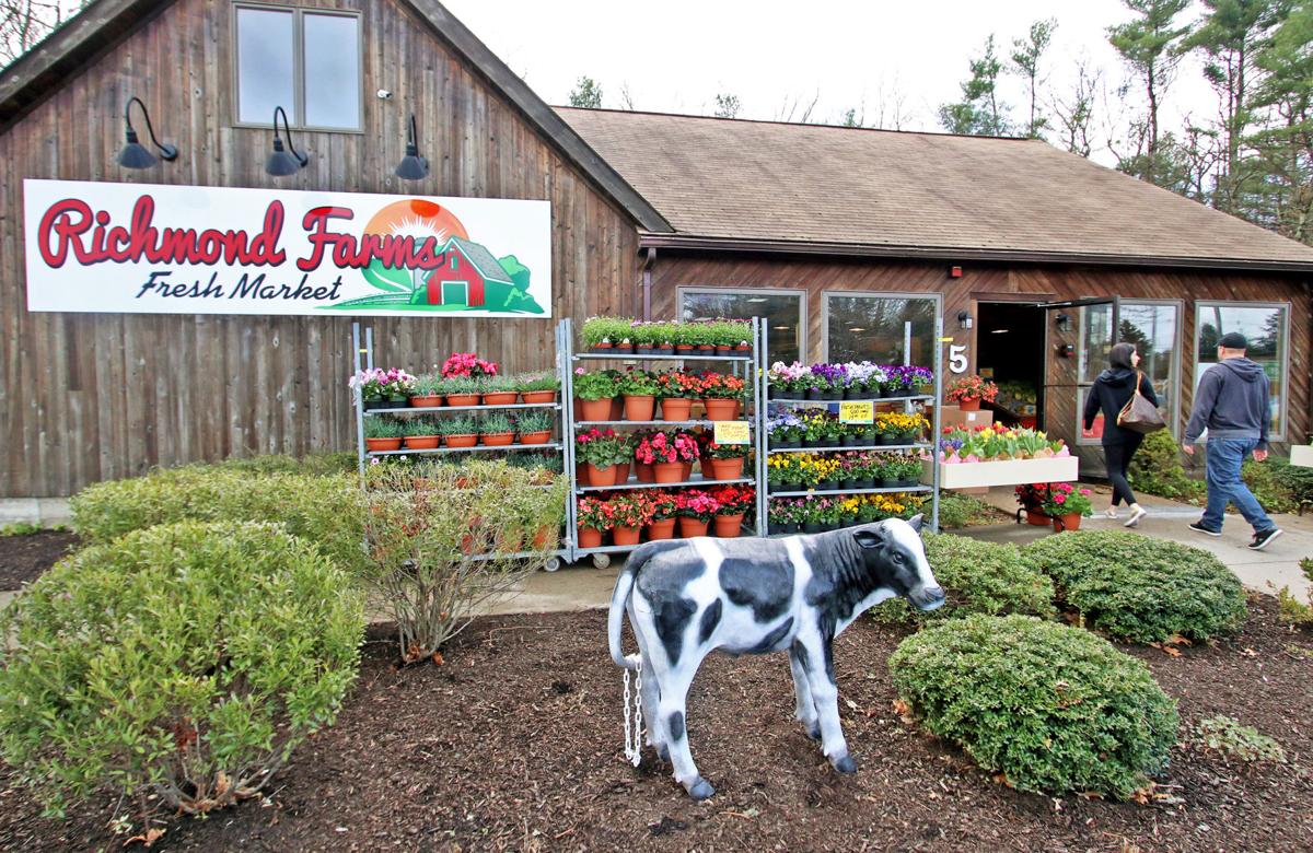 New grocery store opens in Richmond Richmond & Hopkinton