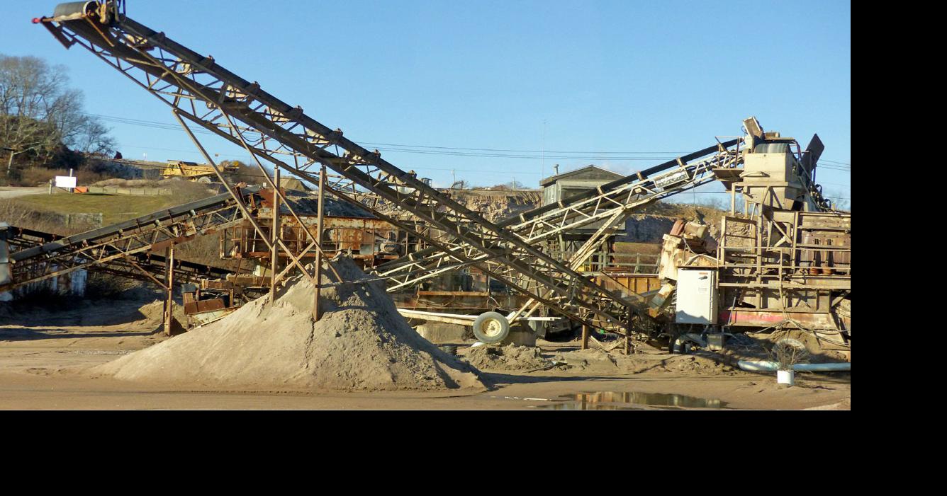 Cherenzia factfinding tour of quarry an eyeopener for Westerly Town