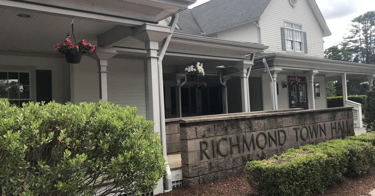 Richmond hires West Greenwich treasurer to fill town’s finance director role