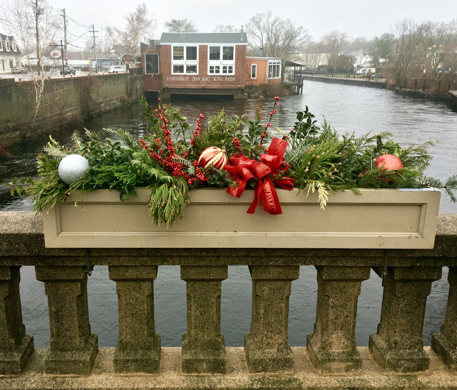 PHOTOS Flower boxes on the bridge share the holiday mood Stonington