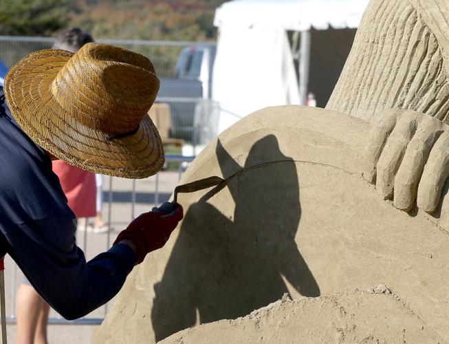 PHOTOS Turning sand into art with Atlantis Rising at Misquamicut