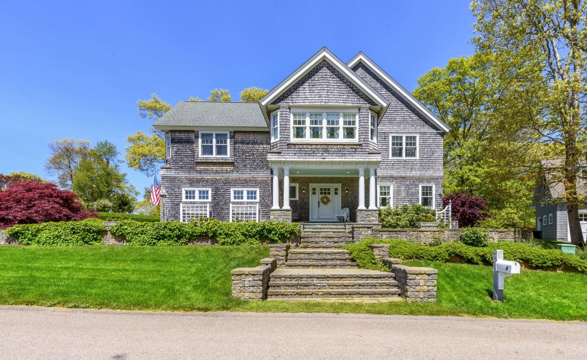 pic Derek Randall Realtor randall realtors reports high end home