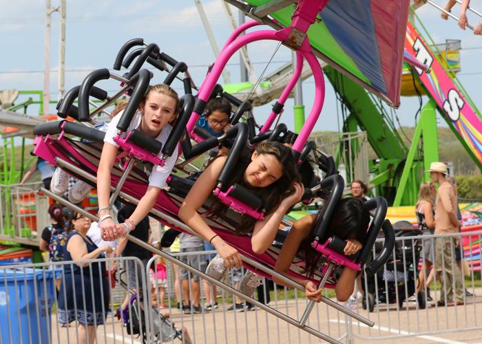 Springfest Rides PHOTOS: Springfest in full swing at Misquamicut | Westerly ...