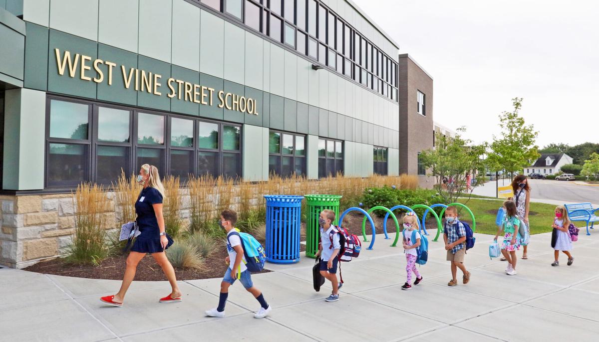 PHOTOS: Stonington students return to school Stonington