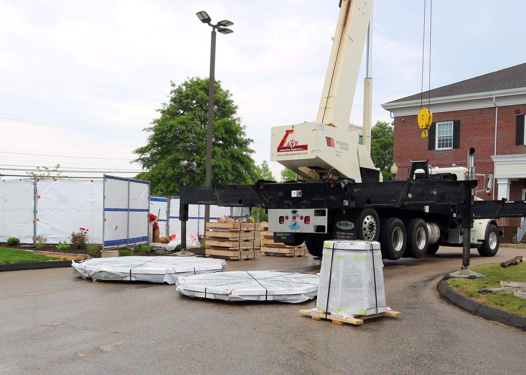 PHOTOS: Building The Stonington Veterans Memorial Monument | Stonington ...