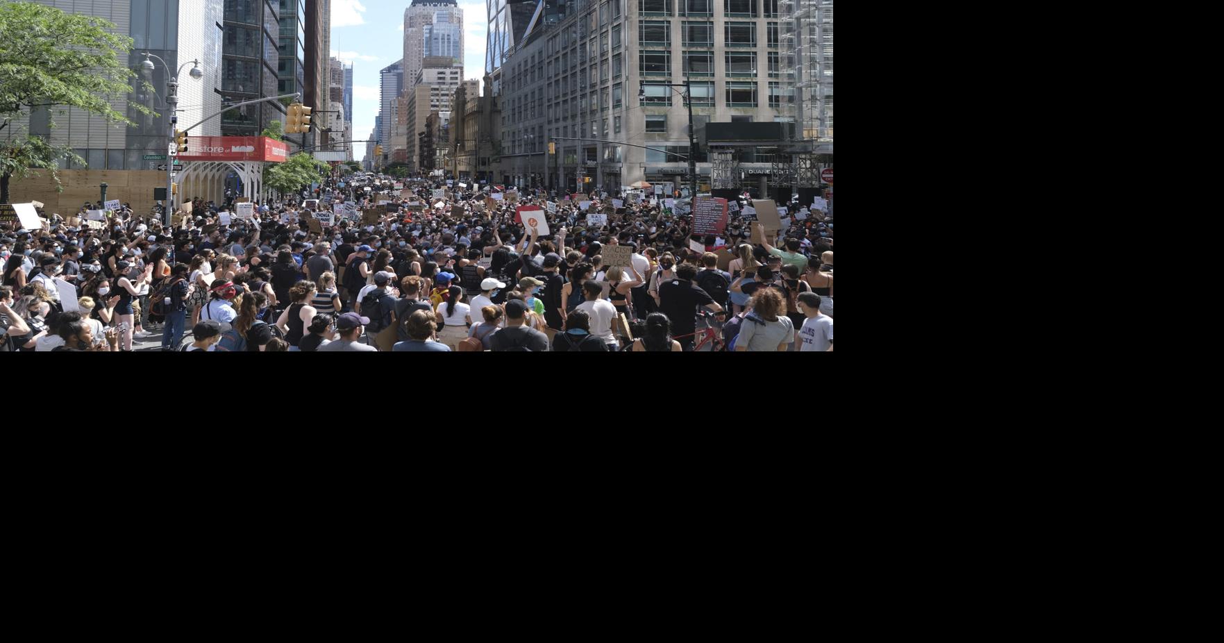 Messaging technology is helping to fuel the global protests | Westerly ...