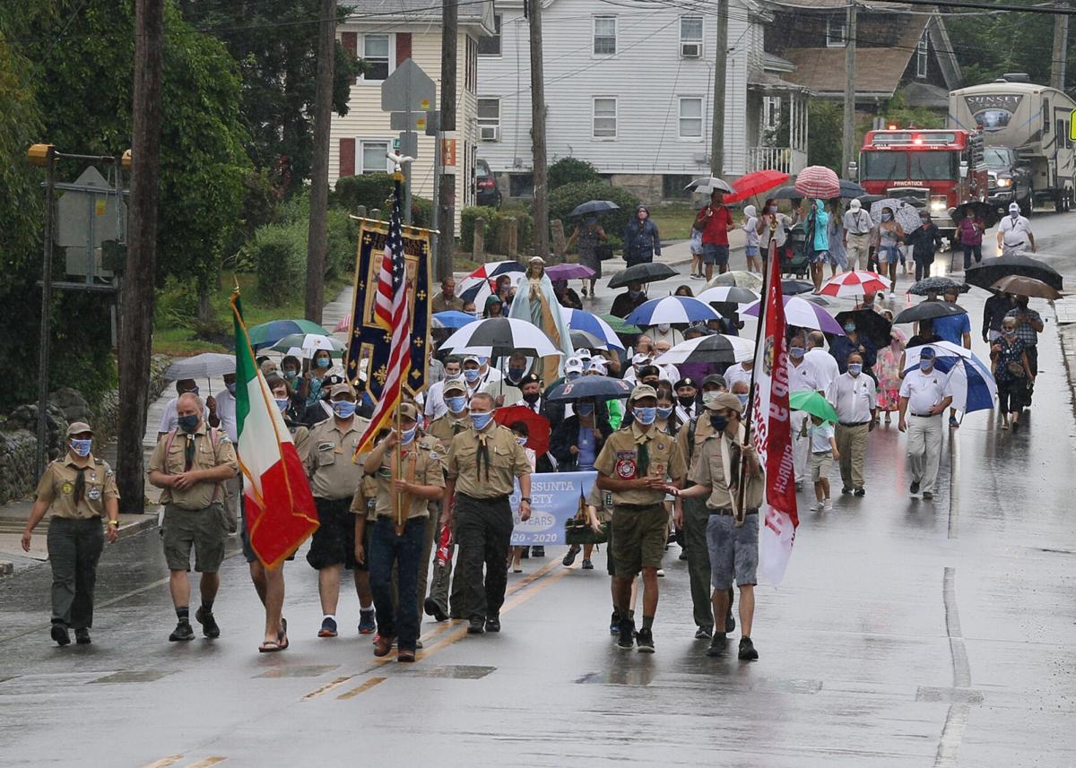 Photos Maria Assunta Society S 100th Annual Procession Braves The Rain Stonington Thewesterlysun Com