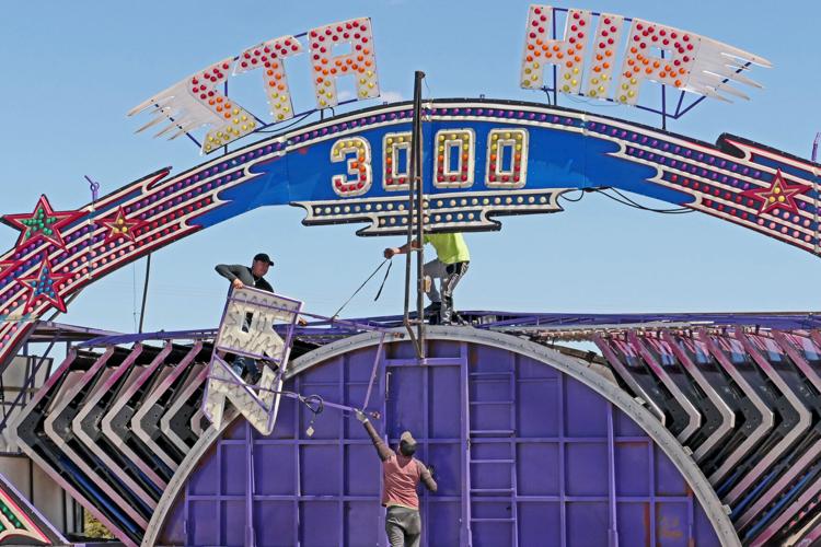 Springfest Rides PHOTOS: Getting ready for Springfest | Westerly | thewesterlysun.com