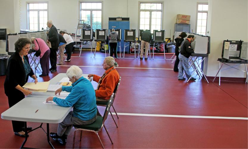 STONINGTON ELECTION CENTRAL Simmons wins first selectman’s race