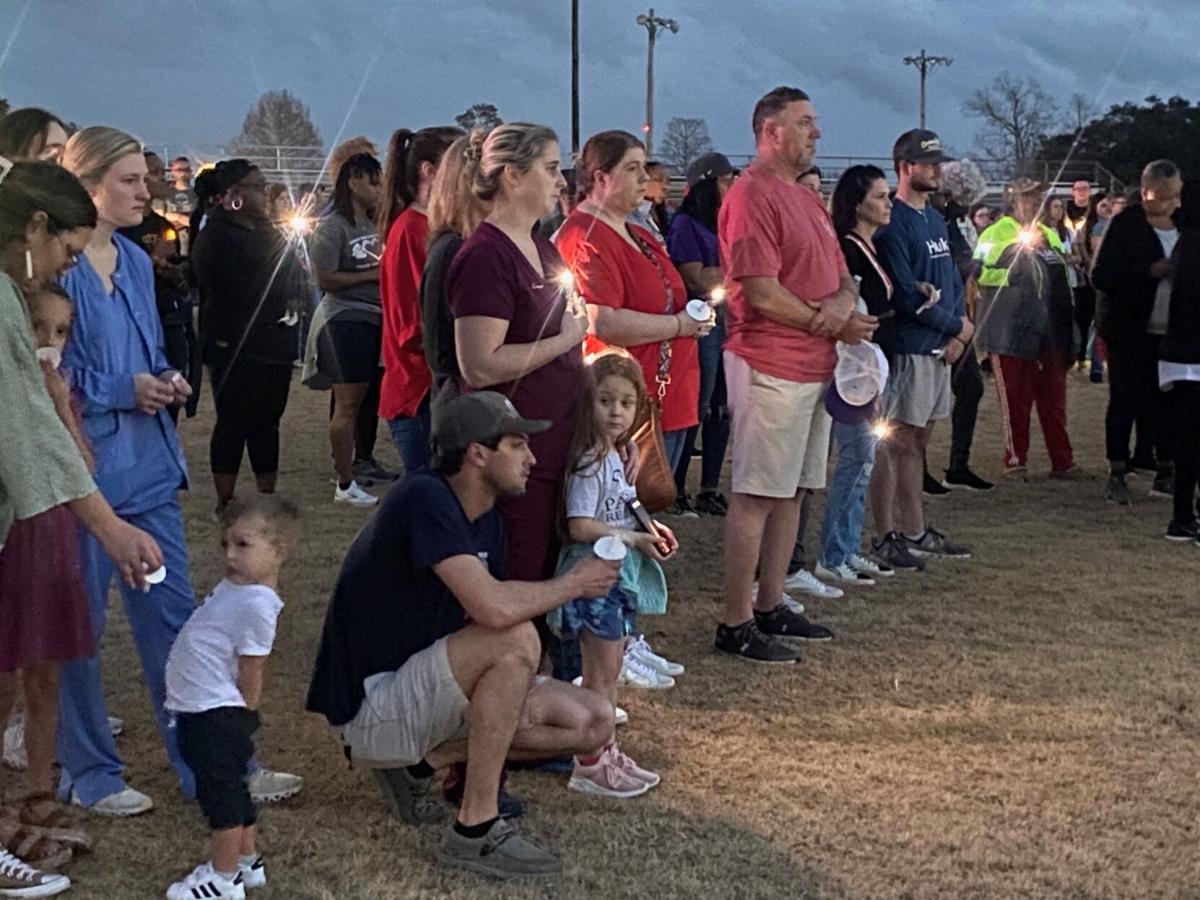 Brusly holds vigil to honor students killed in crash during police