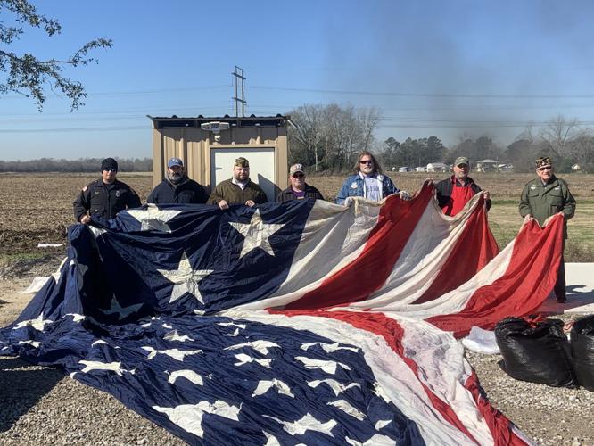 VFW holds flag retirement ceremony