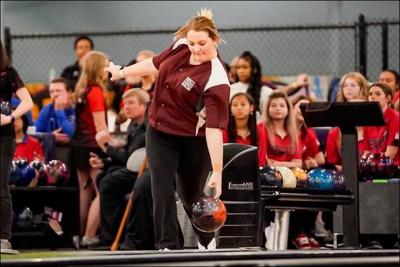 Alyssa Ward bowling in bowling finals