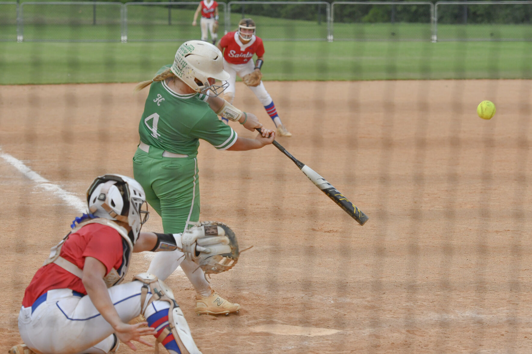 Clutch homers lead Holtville into regional championship