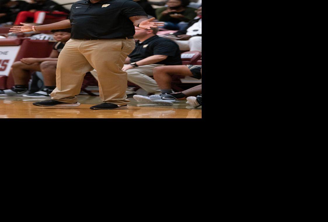 Wetumpka boys basketball at Benjamin Russell