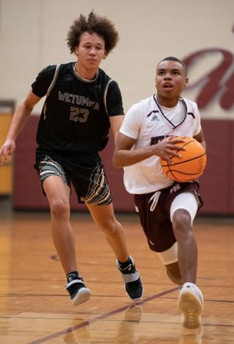 Wetumpka boys basketball at Benjamin Russell