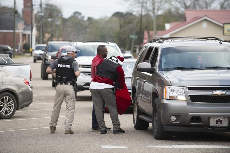 20211215 Eclectic Santa Law 012.jpg