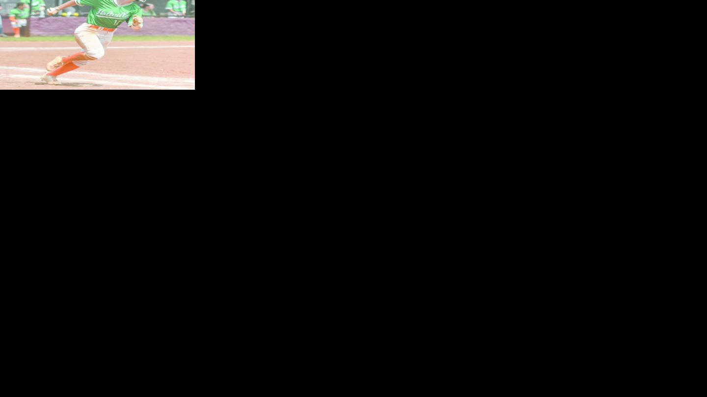 043025 - Holtville softball .jpg