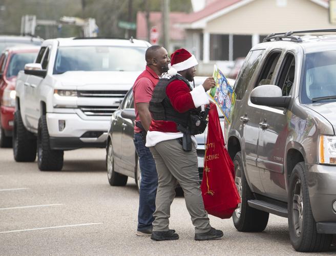 20211215 Eclectic Santa Law 014.jpg