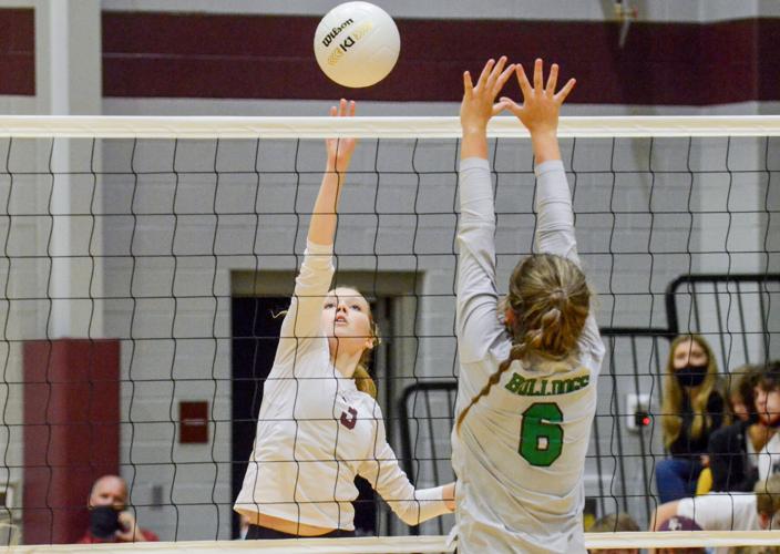 0923-Holt at EC VB 8.jpg