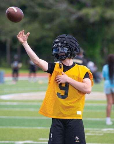 050725-wetumpka football2.jpg