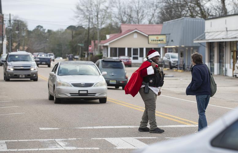 20211215 Eclectic Santa Law 010.jpg