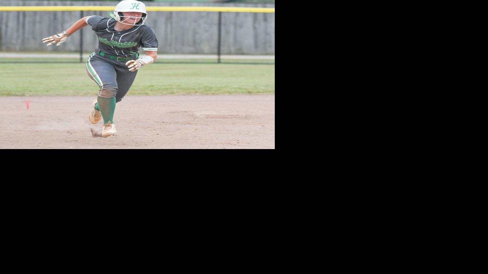 051425 Holtville softball.jpg