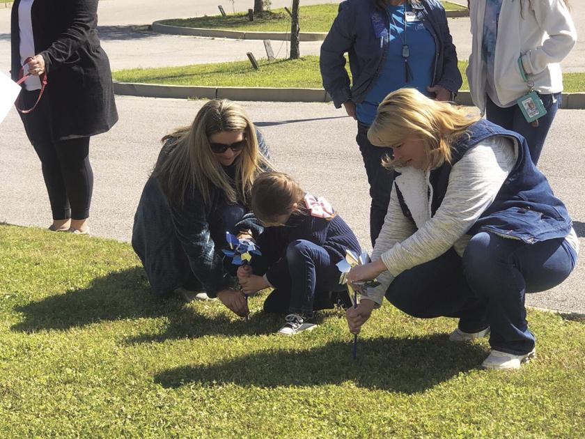 Dhr Honors 701 Children Involved In Child Abuse Neglect Cases In 2020 News Thewetumpkaherald Com