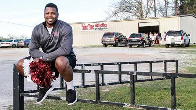 Rodney O’Neal to teach cheerleading at ECHS
