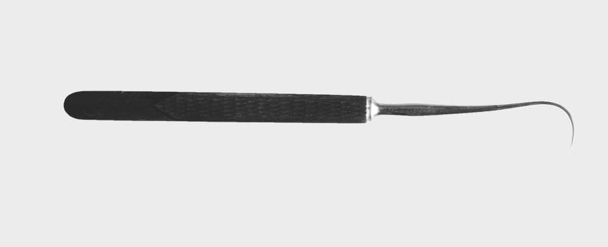 THE TENACULUM – A SURGICAL INSTRUMENT
