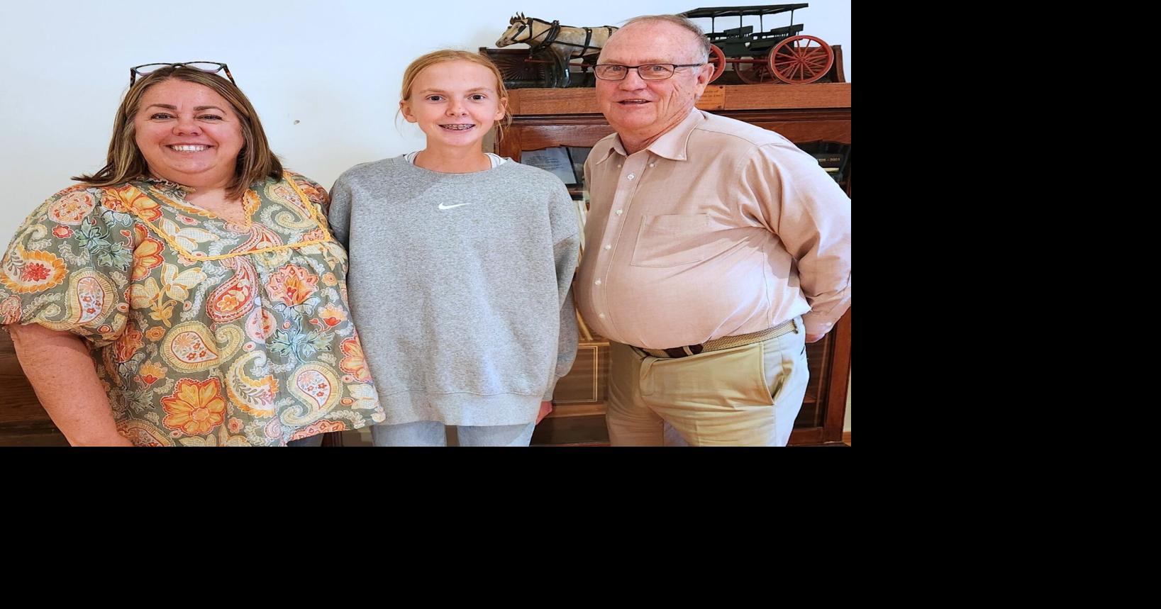 State champion runner speaks to Bowdon Kiwanis