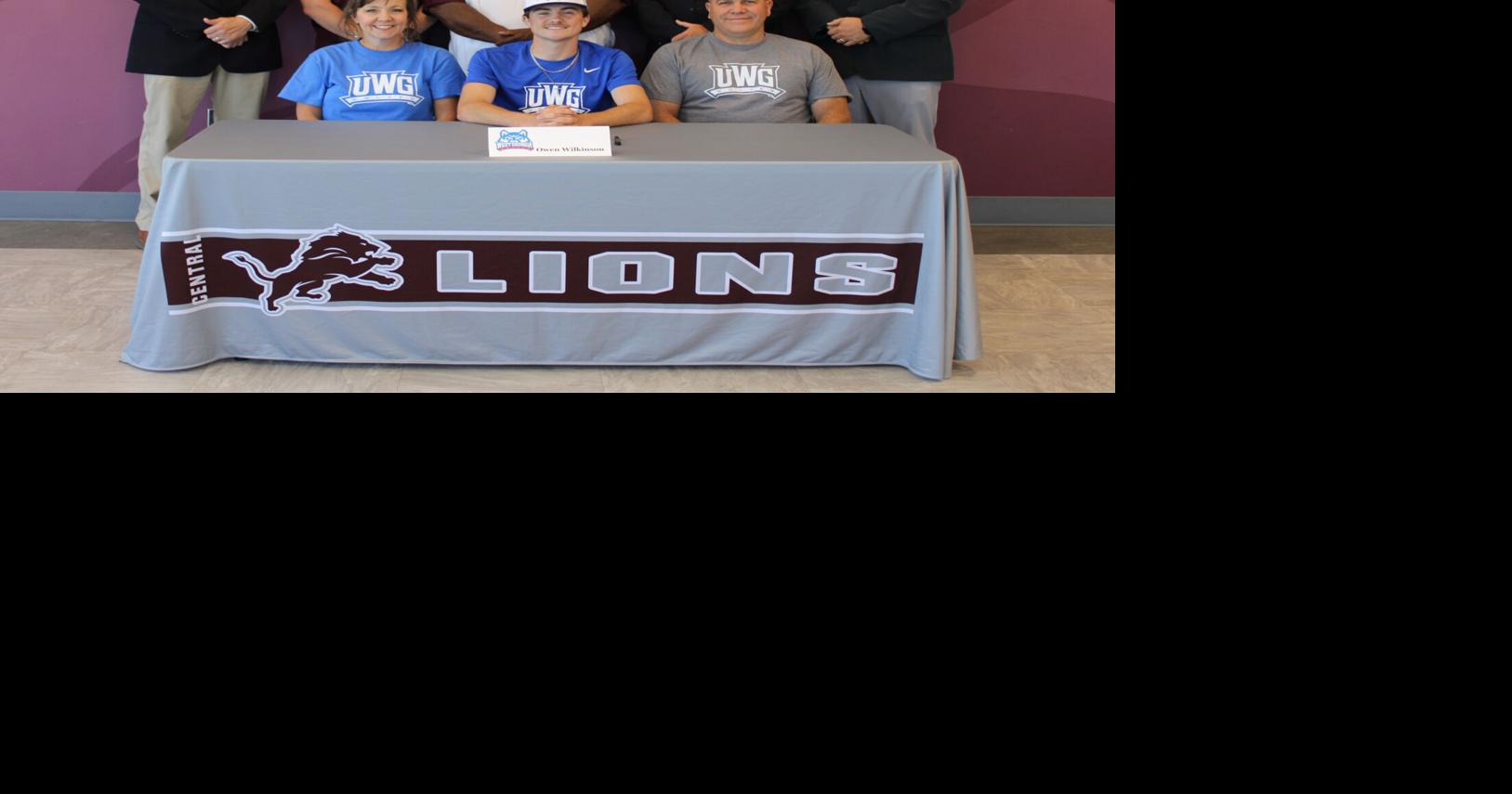 Wilkinson signs to stay in Carrollton | Sports | times-georgian.com