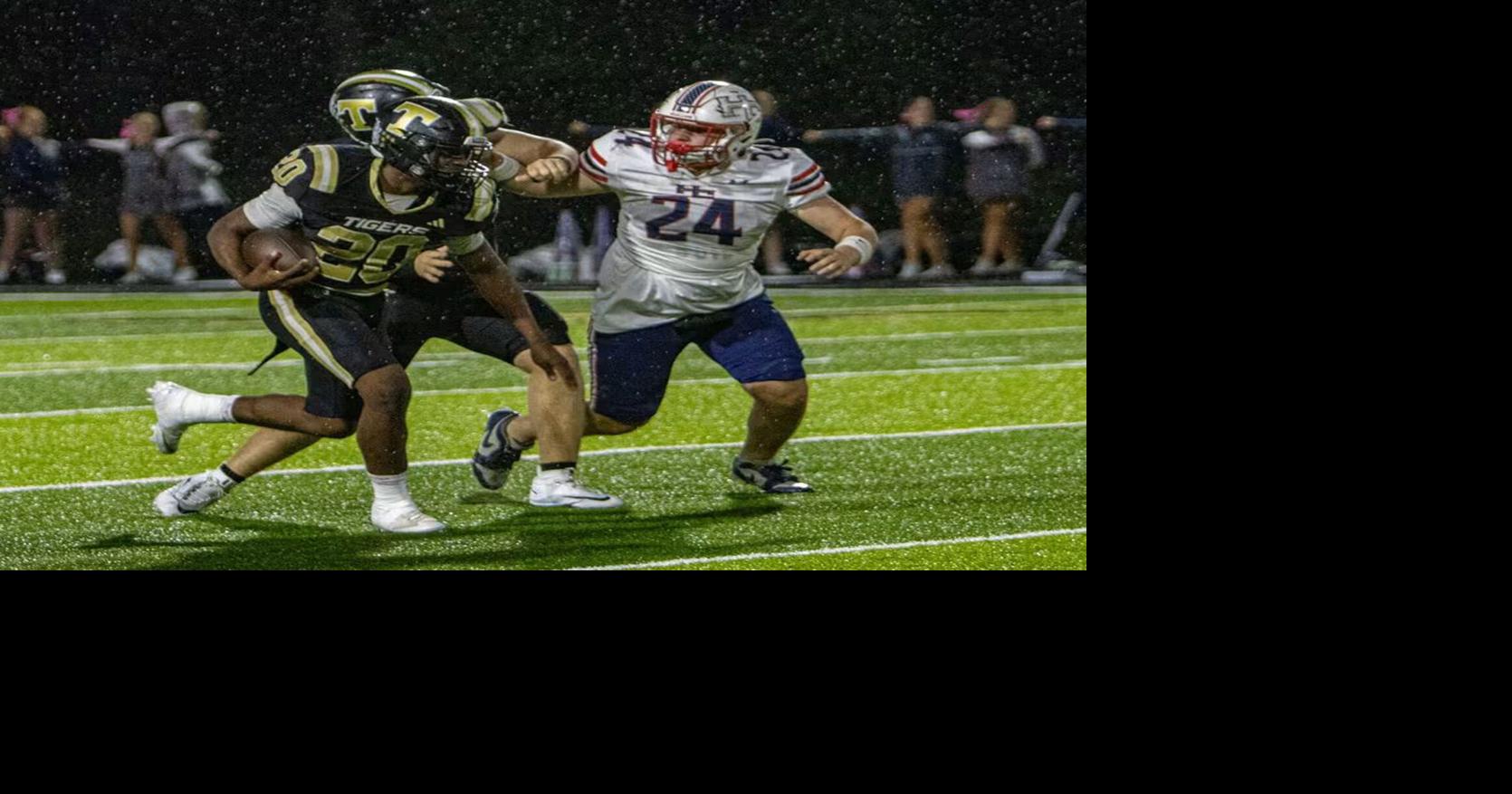 Temple wins important region matchup with Rebels