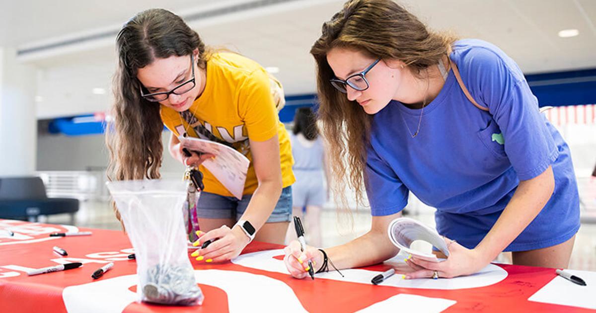 UWG class of 2025 in new student Convocation News times