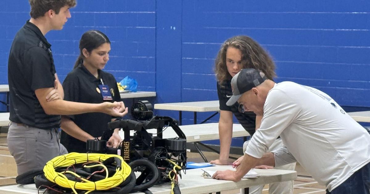 Carrollton High ROV team competes in Canada