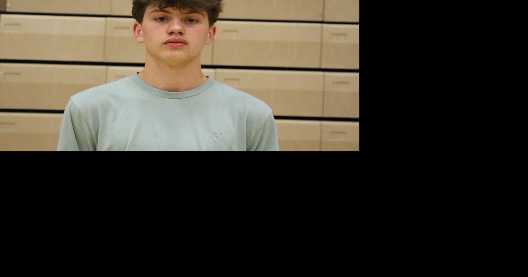 Vander Wilt breaks coach's 800 mark; boys sixth at Hampton