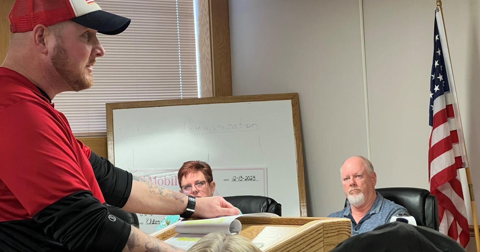 Trash talk erupts at Eldora council meeting - Vimarsana News